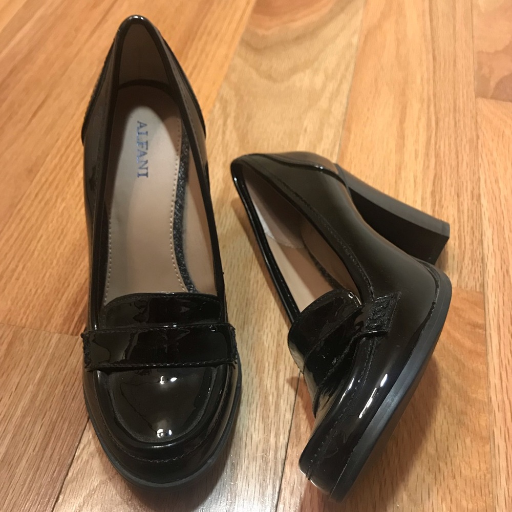 Alfani Jenine Loafer Pump - Size 5.5